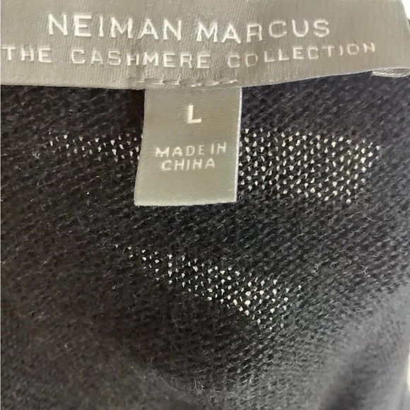 Neiman Marcus Cashmere Collection Sz L 100% Cashmere Asymmetric Hem Sweater - Picture 4 of 5